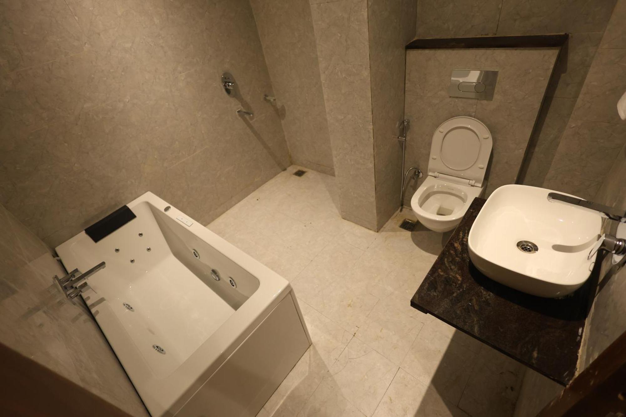 Aceotel Premier, Vijay Nagar Indore Eksteriør billede